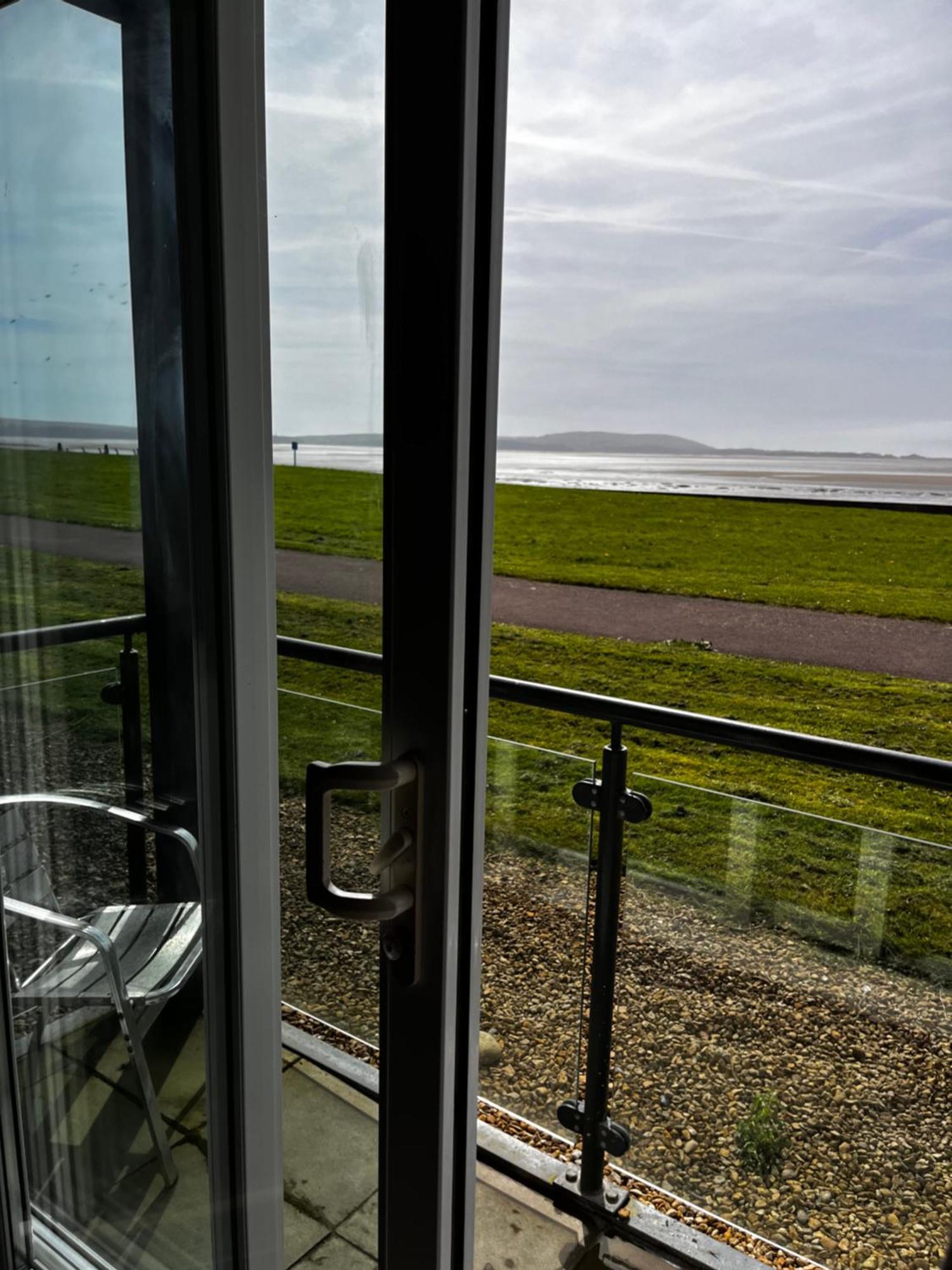 Appartement Seaside Serenity à Llanelli Extérieur photo